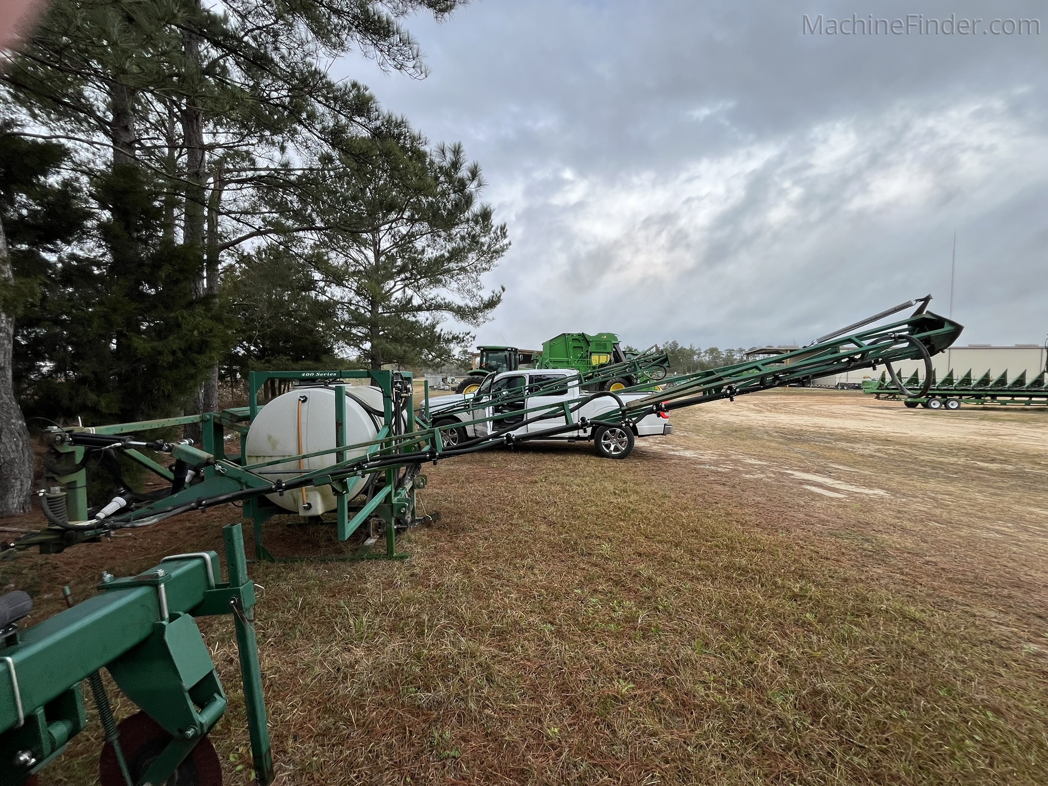 2021 LMC 400G Image 1