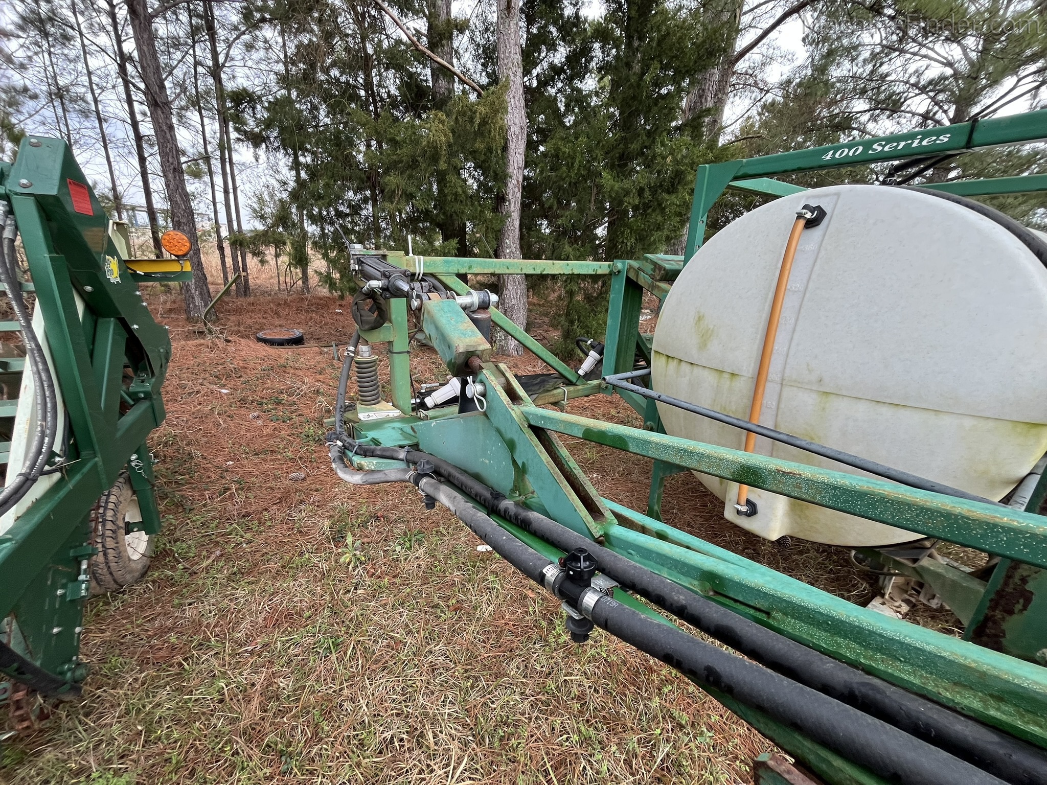 2021 LMC 400G Image 4