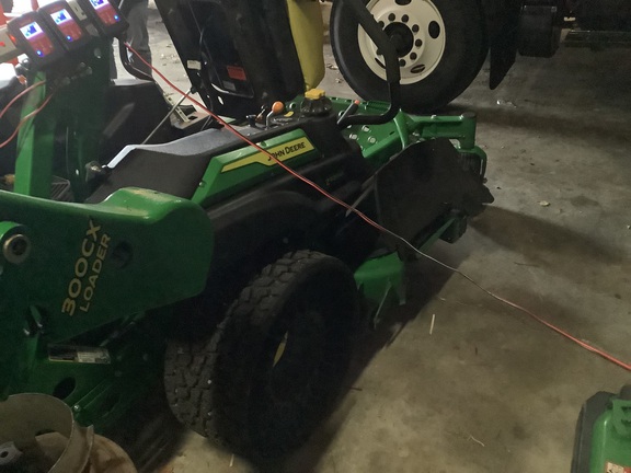 Photo of 2023 John Deere Z920M