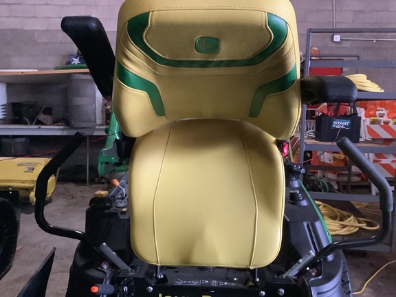 Photo of 2023 John Deere Z920M