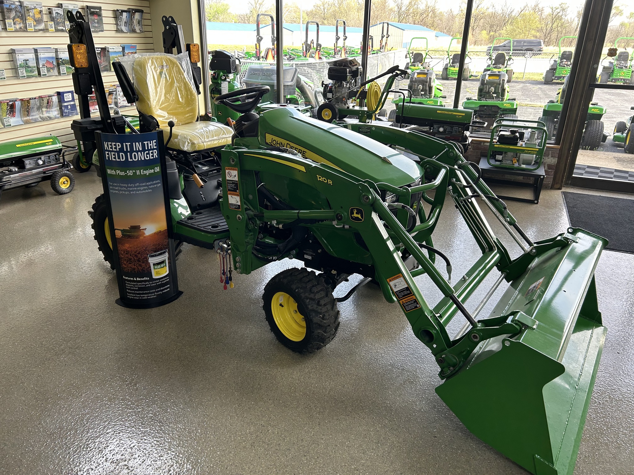  2024 John Deere 1025R at Heritage Tractor in Clinton, MO
