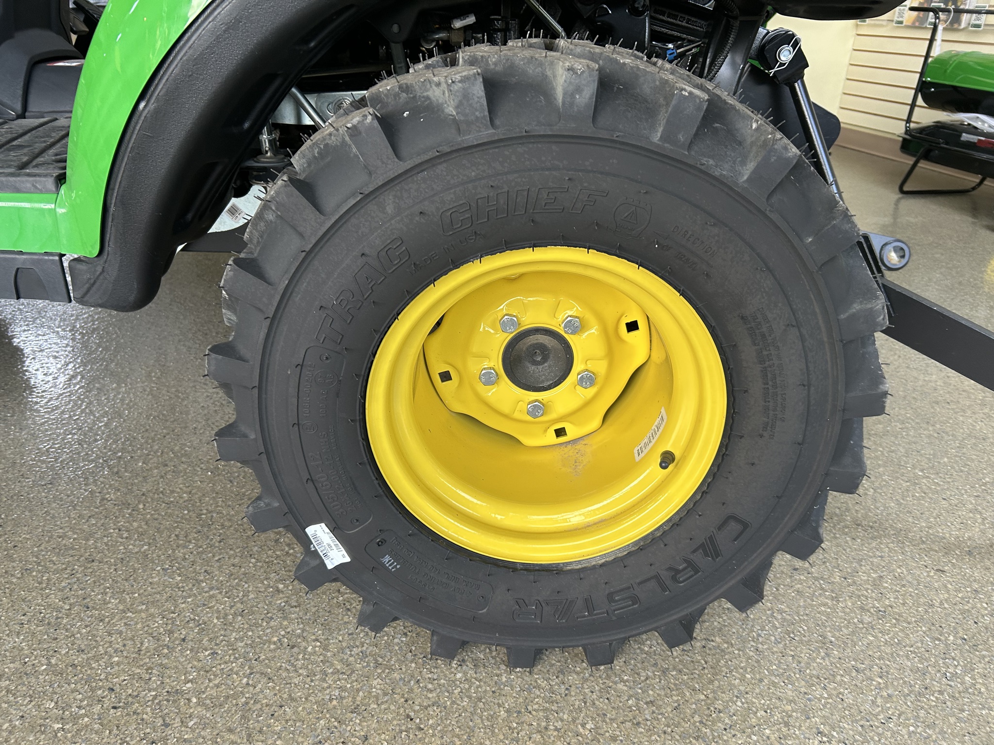  2024 John Deere 1025R at Heritage Tractor in Clinton, MO
