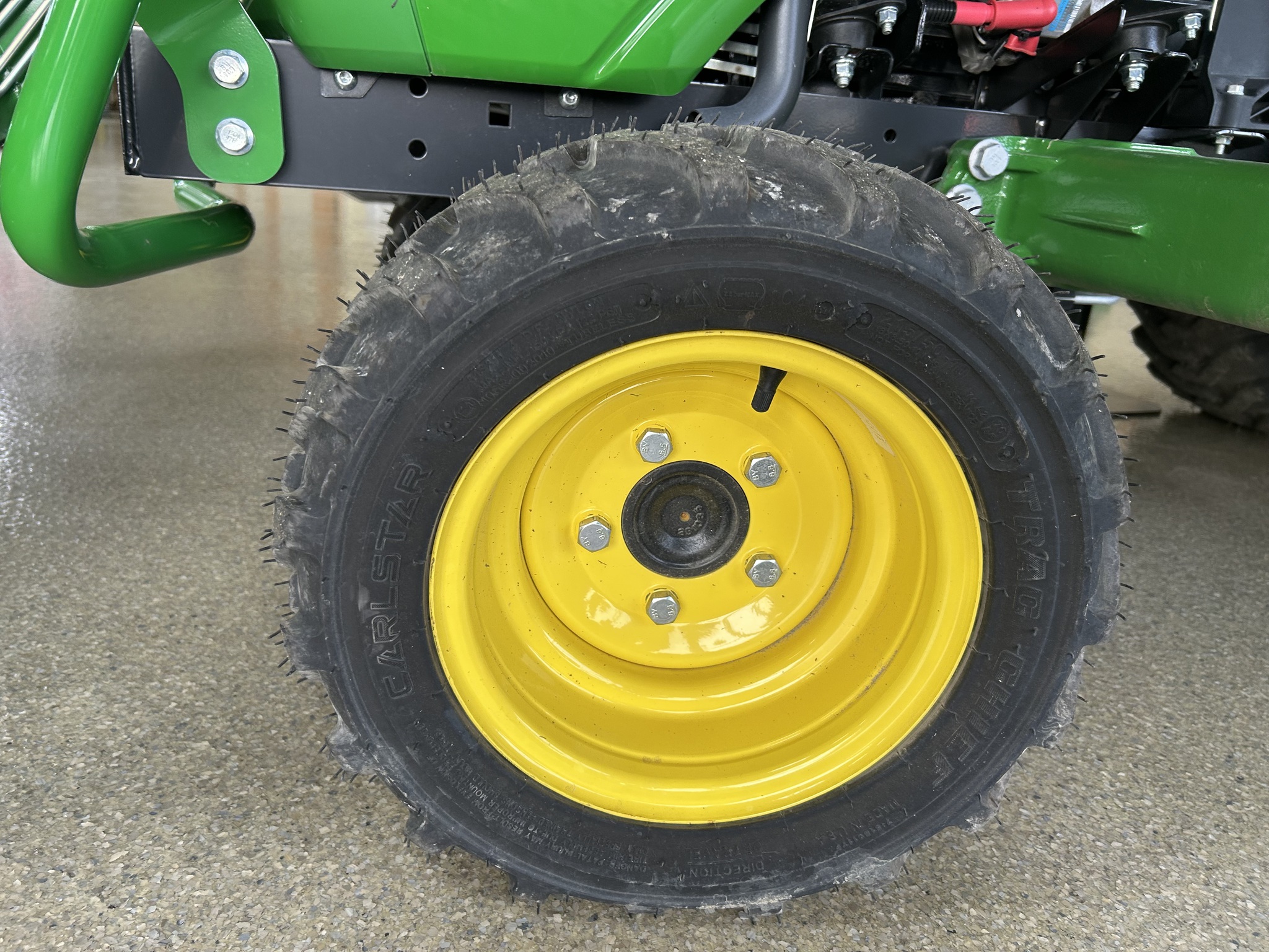  2024 John Deere 1025R at Heritage Tractor in Clinton, MO