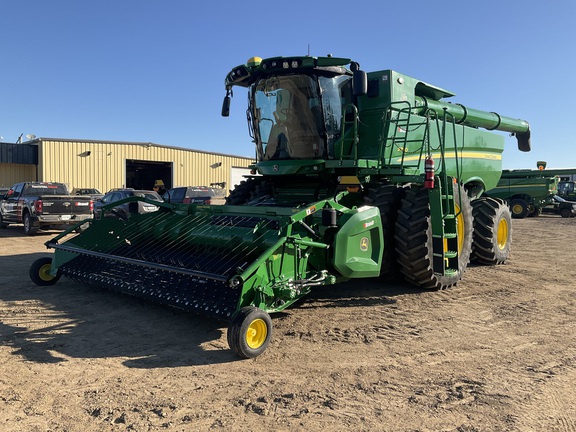 2022 John Deere S780