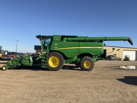 2022 John Deere S780