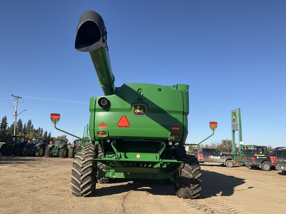 2022 John Deere S780