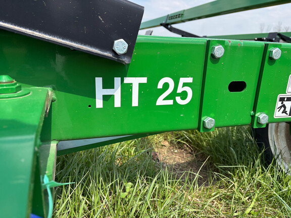 Used -- Unverferth HT-25 Header carts at Koenig Equipment in Anna, OH - Photo4