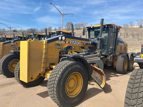 Photo of a 2018 John Deere 772G