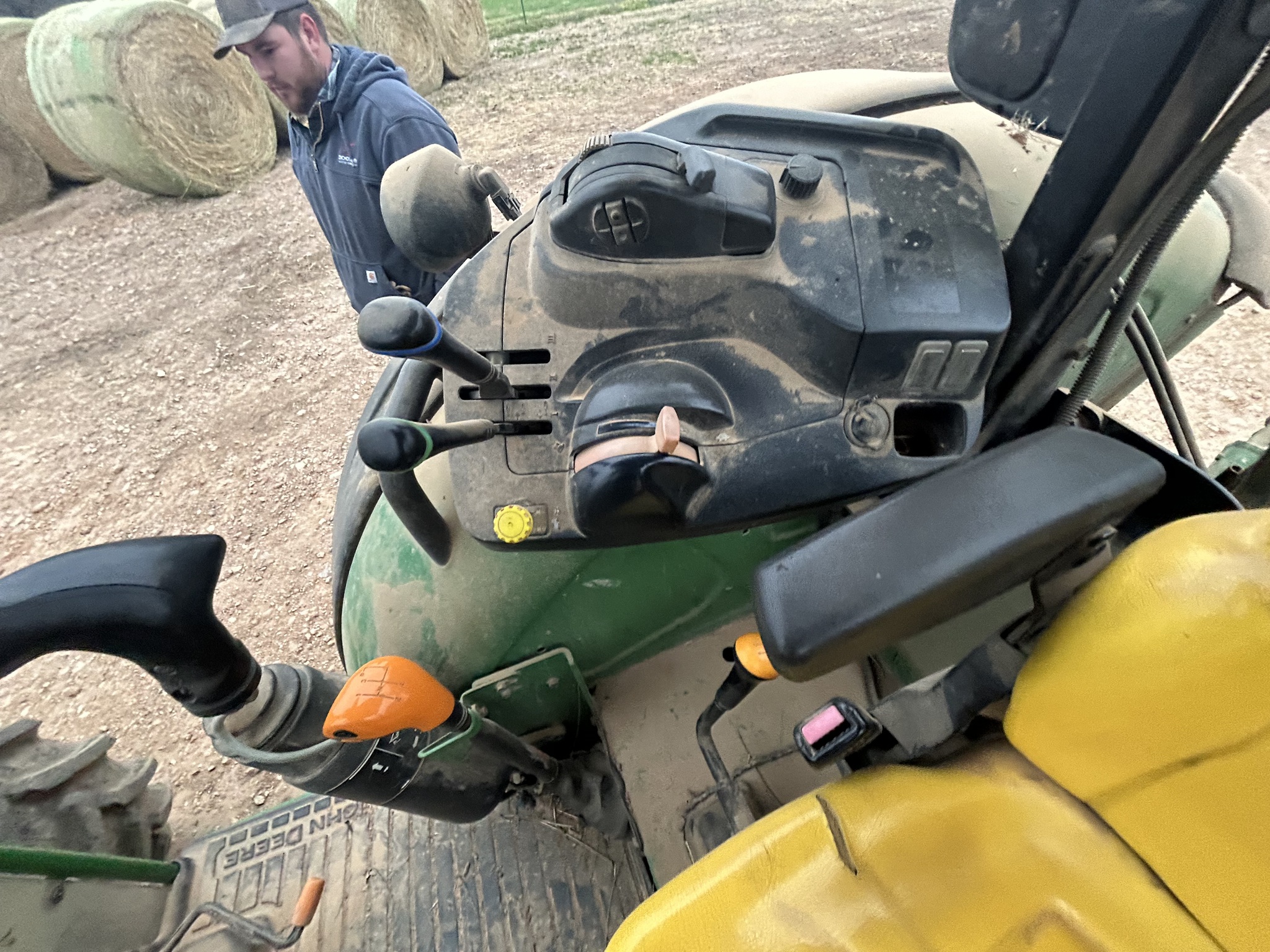  2010 John Deere 5105M at Heritage Tractor in Anderson, MO