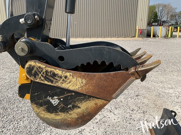 Photo of 2023 John Deere 35 P