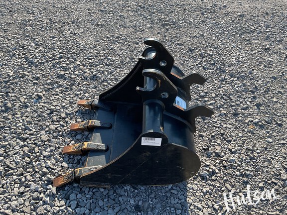 Photo of 2023 John Deere 35 P