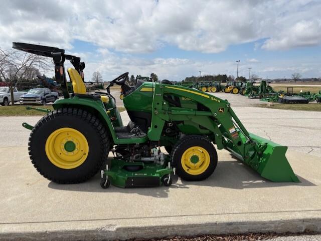 2023 John Deere 3046R Image 1