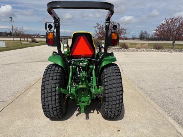 2023 John Deere 3046R Image 3