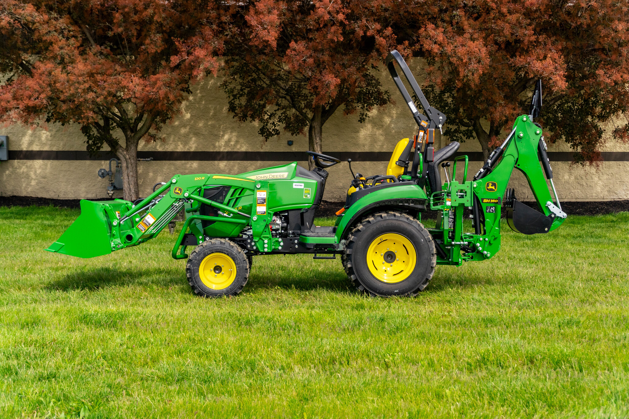 New In-Stock 2026 John Deere 2025R Compact Utility Tractors at Koenig Equipment in Greenville, OH - PhotoXL1