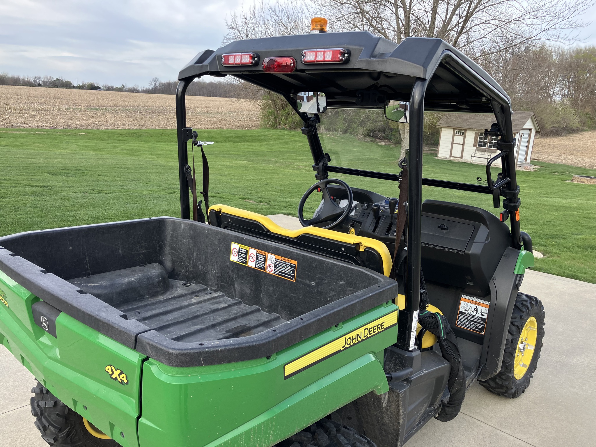 2019 John Deere XUV 590M Image 6