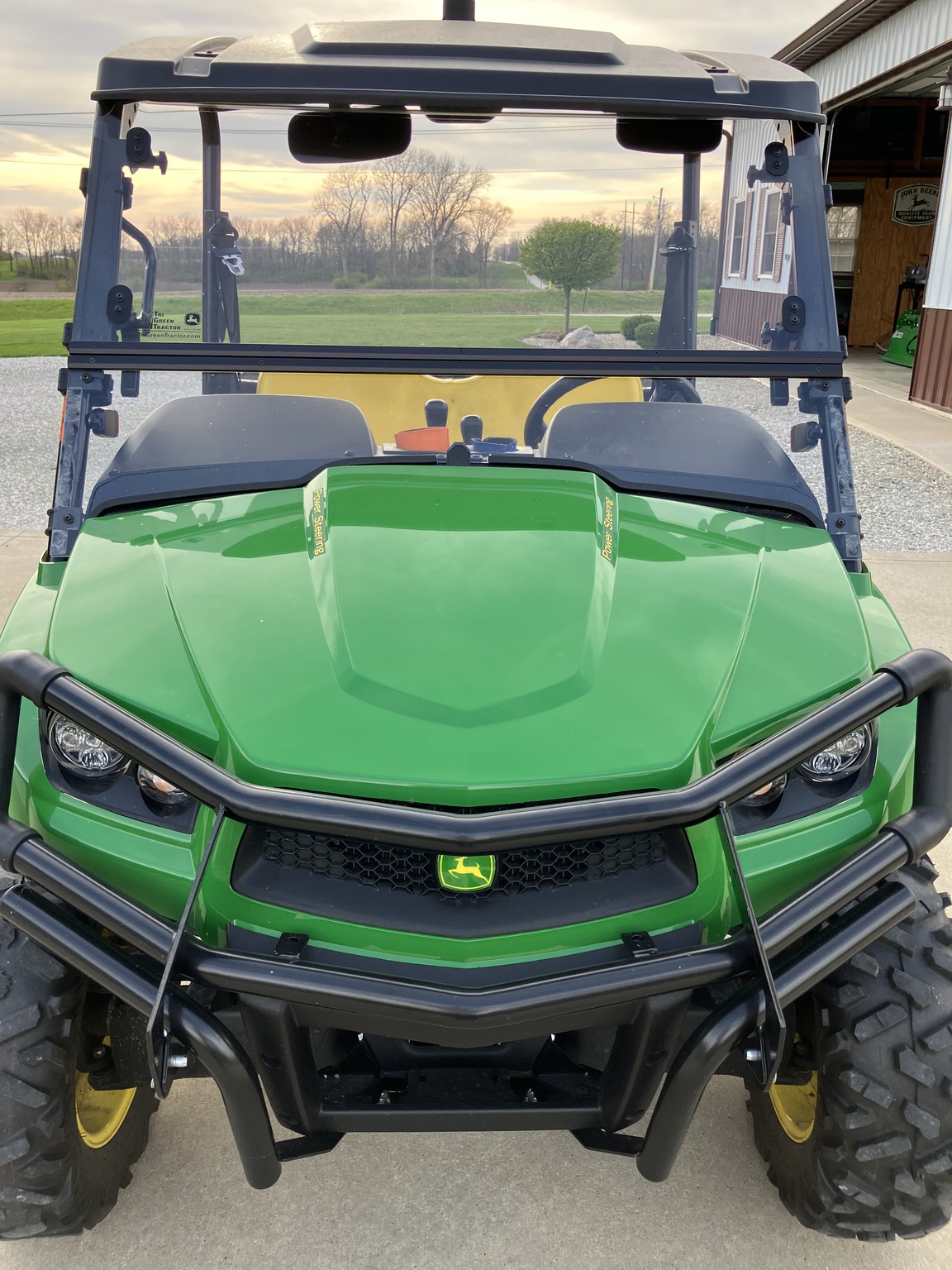 2019 John Deere XUV 590M Image 3