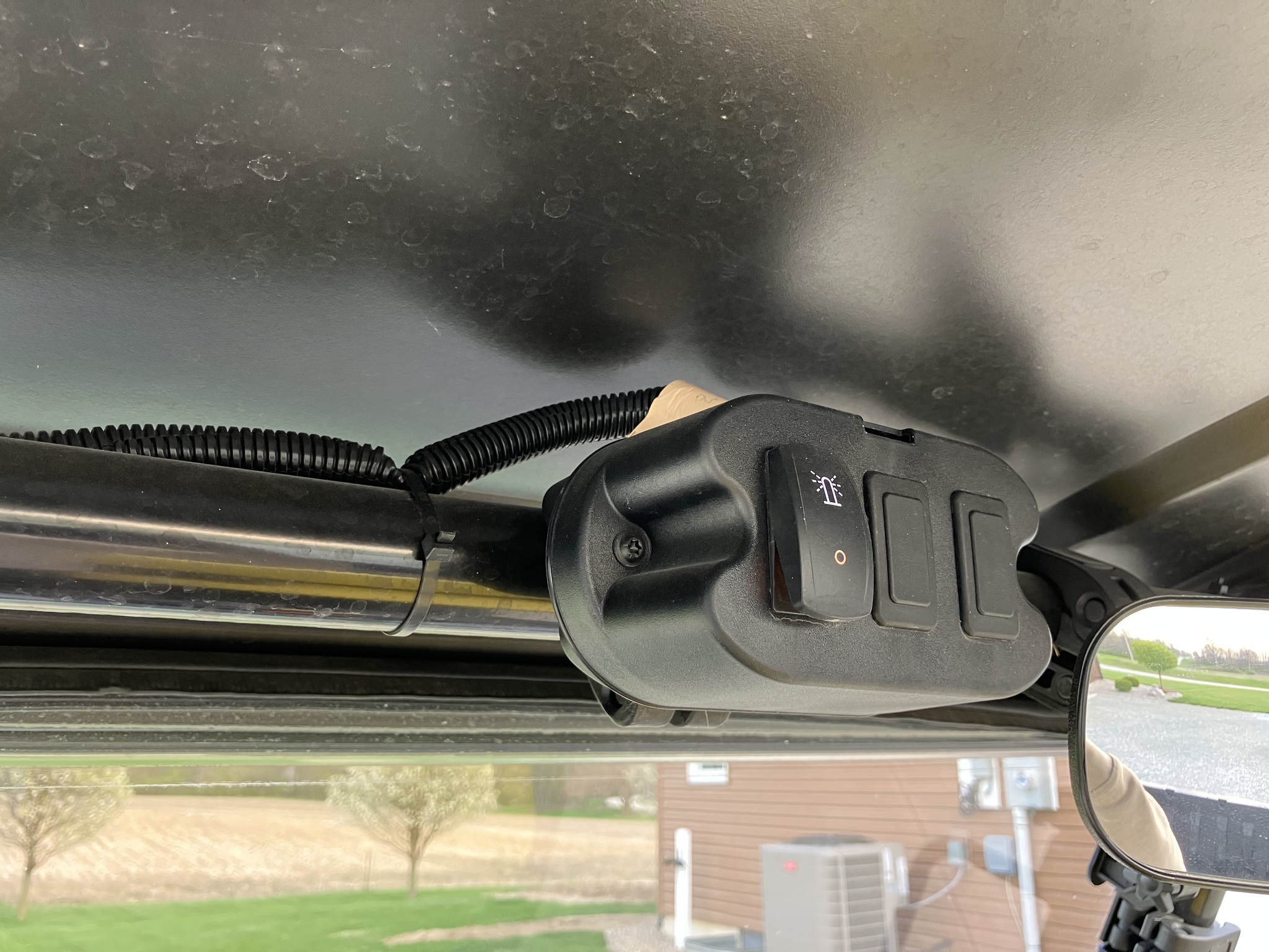 2019 John Deere XUV 590M Image 9