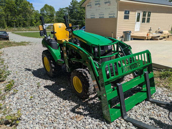 2023 John Deere 2025R