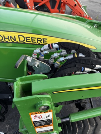 2023 John Deere 2025R