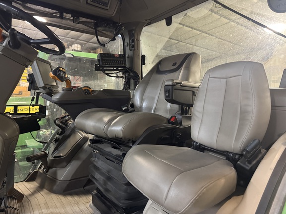 2023 John Deere 8R 370 - Photo11