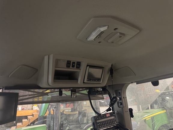 2023 John Deere 8R 370 - Photo13