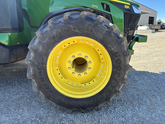 2023 John Deere 8R 370 - Photo13