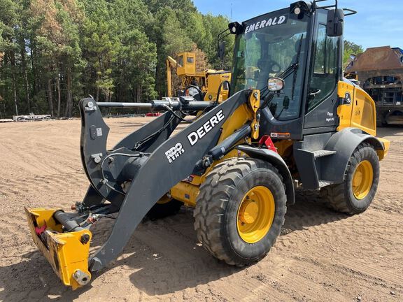 Photo of a 2022 John Deere 324L