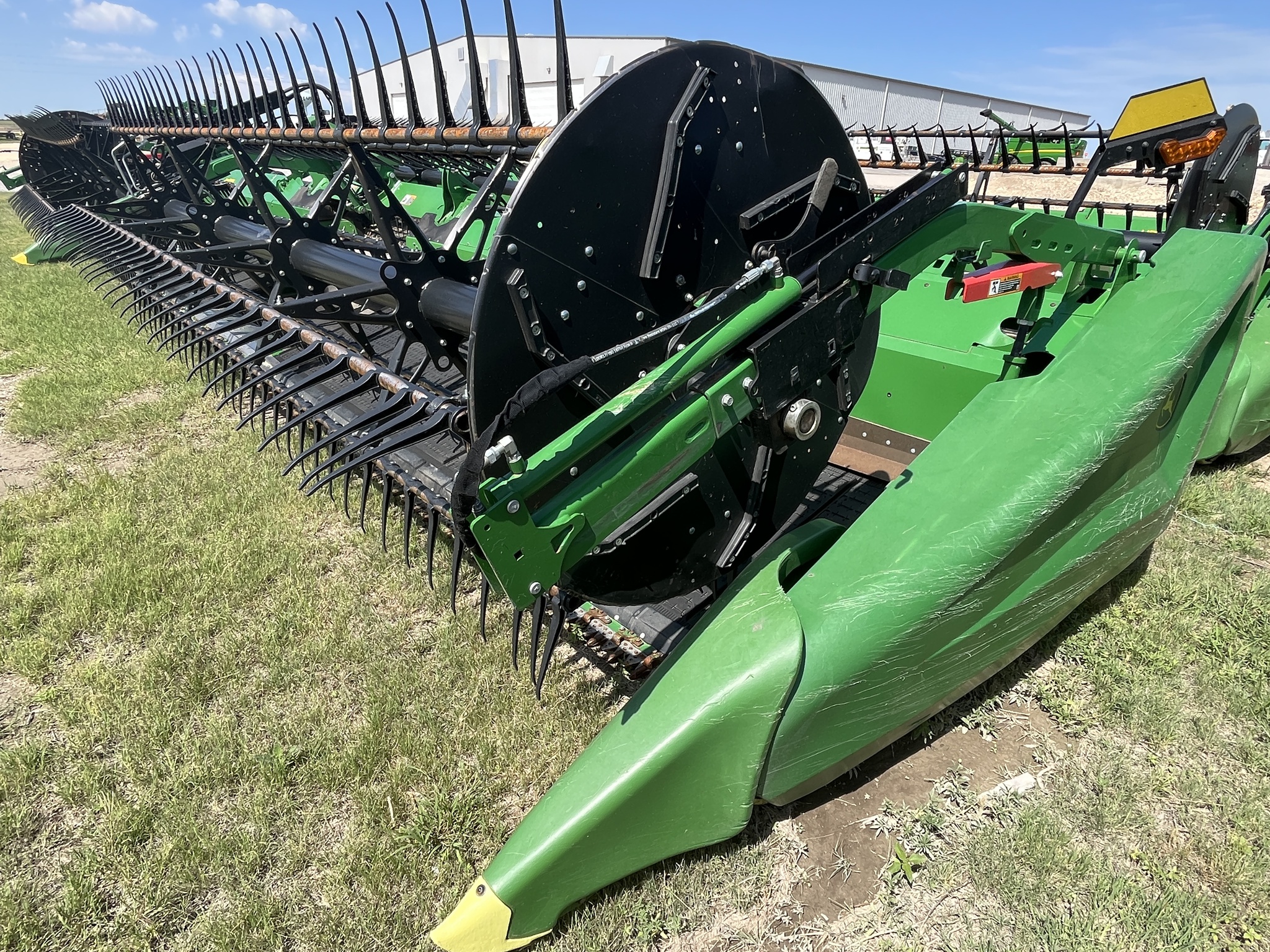 2022 John Deere HD35R Image 3