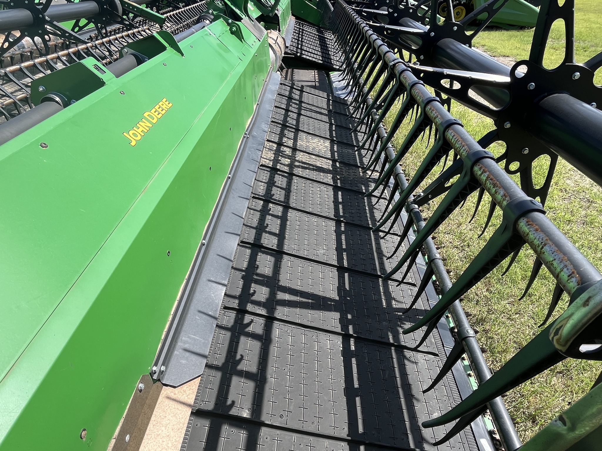 2022 John Deere HD35R Image 7