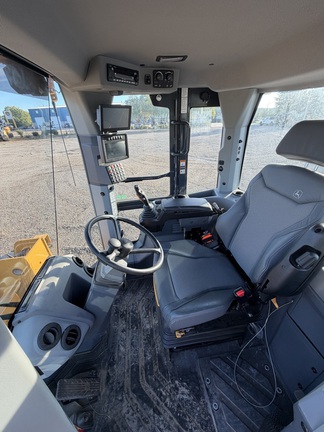 2024 John Deere 544 P