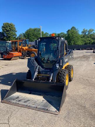 Photo of a 2024 John Deere 324G