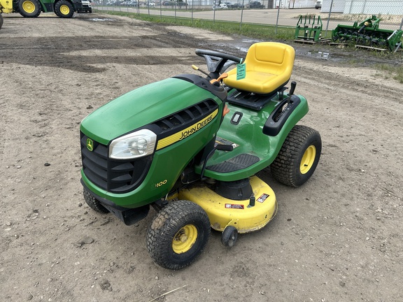  John Deere D100