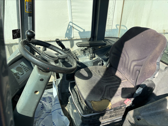 2013 John Deere 244J