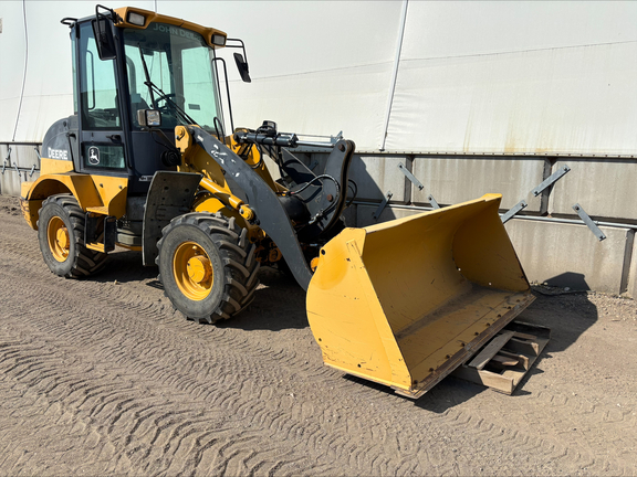2013 John Deere 244J