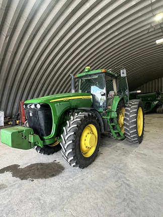 2004 John-Deere 8420