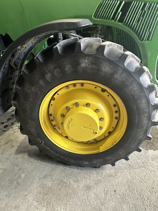 2004 John-Deere 8420