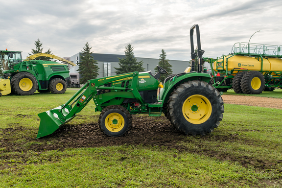 Used 2024 John Deere 4044M Compact Utility Tractors at Horizon Ag & Turf in Westlock, AB - Photo4