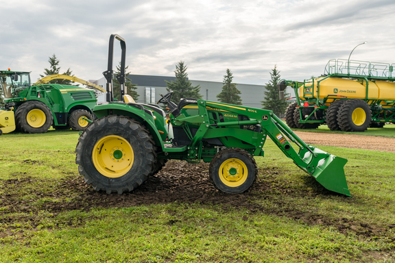 Used 2024 John Deere 4044M Compact Utility Tractors at Horizon Ag & Turf in Westlock, AB - Photo2