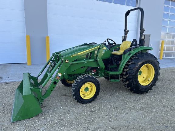 John Deere 4044M