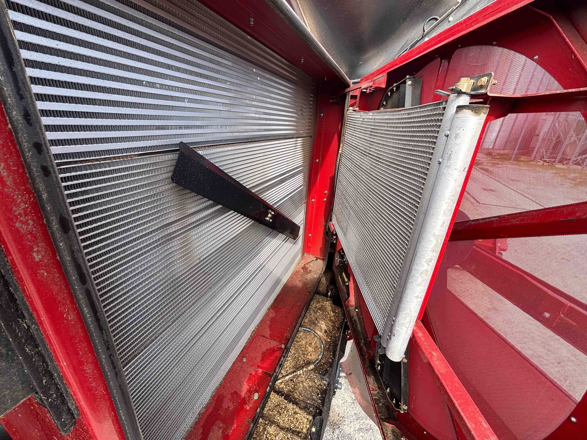 Used 2025 Case IH 8260 Combines at Koenig Equipment in Anna, OH - PhotoXL40