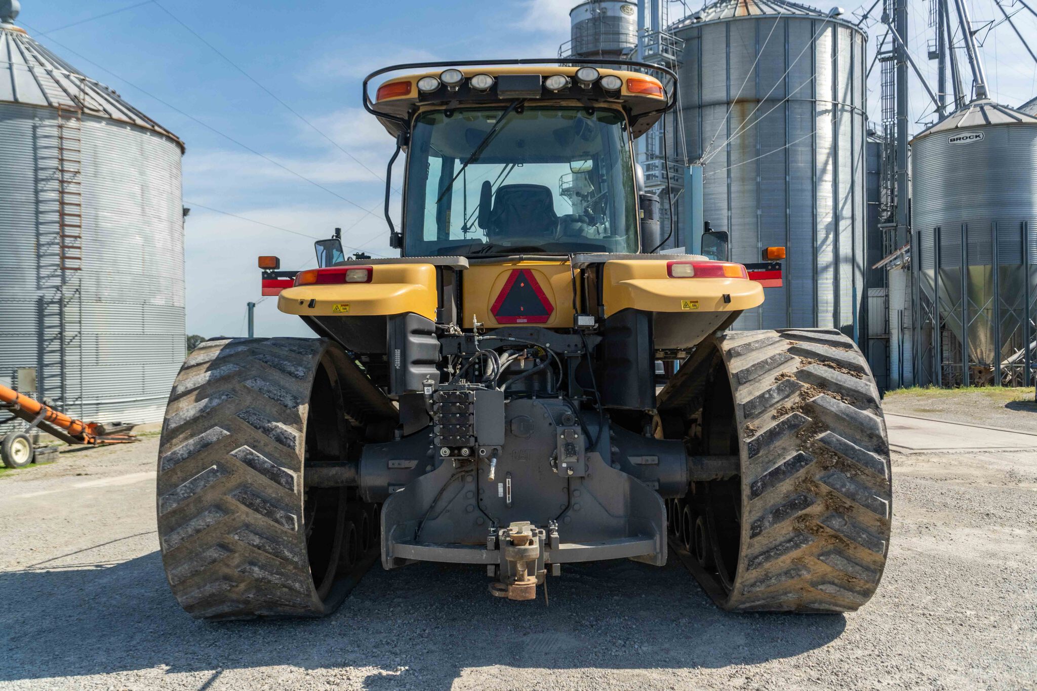 Used 2018 Agco MT865E Track Tractors at Koenig Equipment in Anna, OH - PhotoXL3