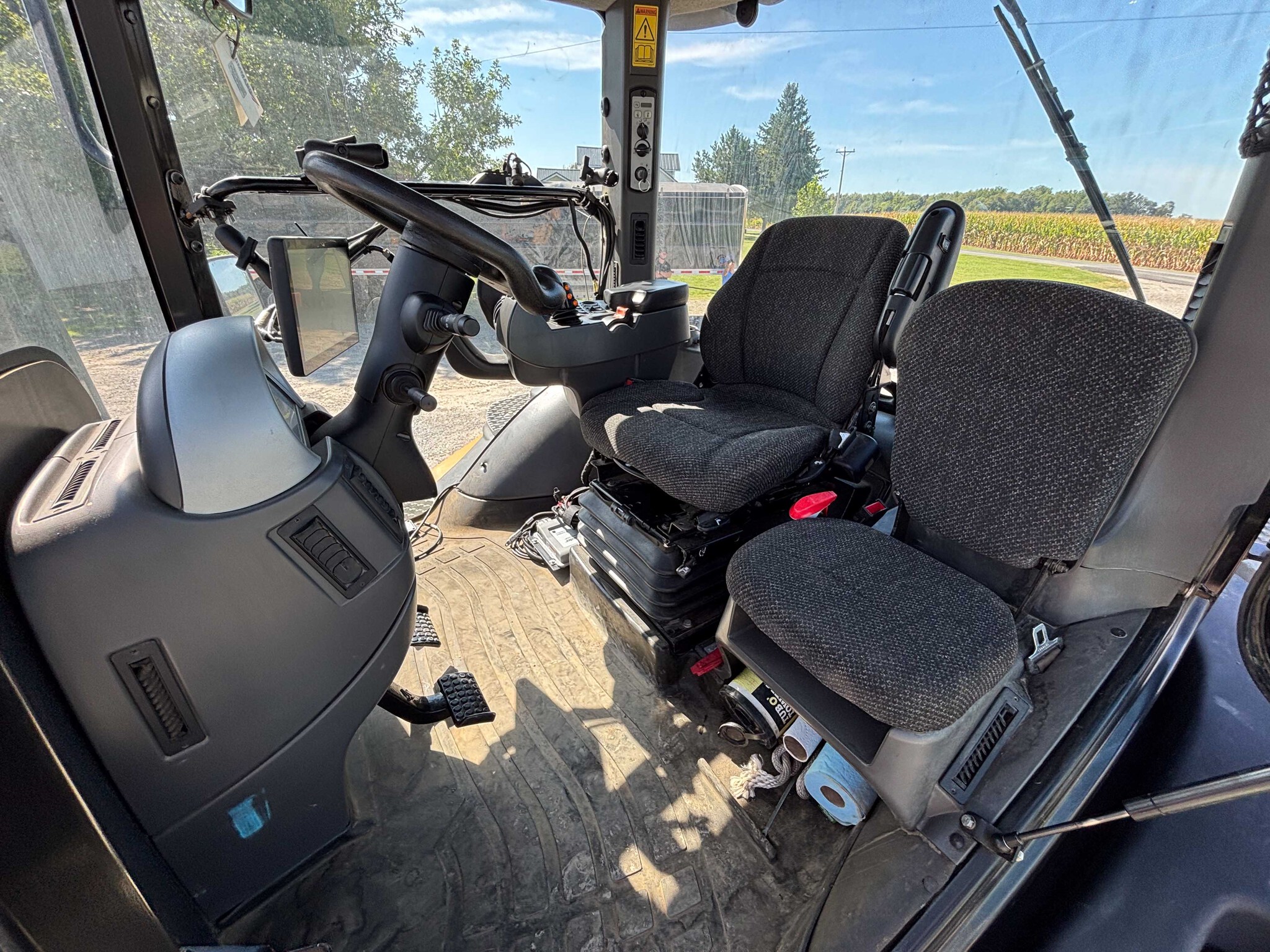 Used 2018 Agco MT865E Track Tractors at Koenig Equipment in Anna, OH - PhotoXL33