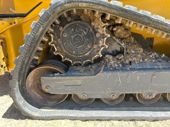 2023 John Deere 331G