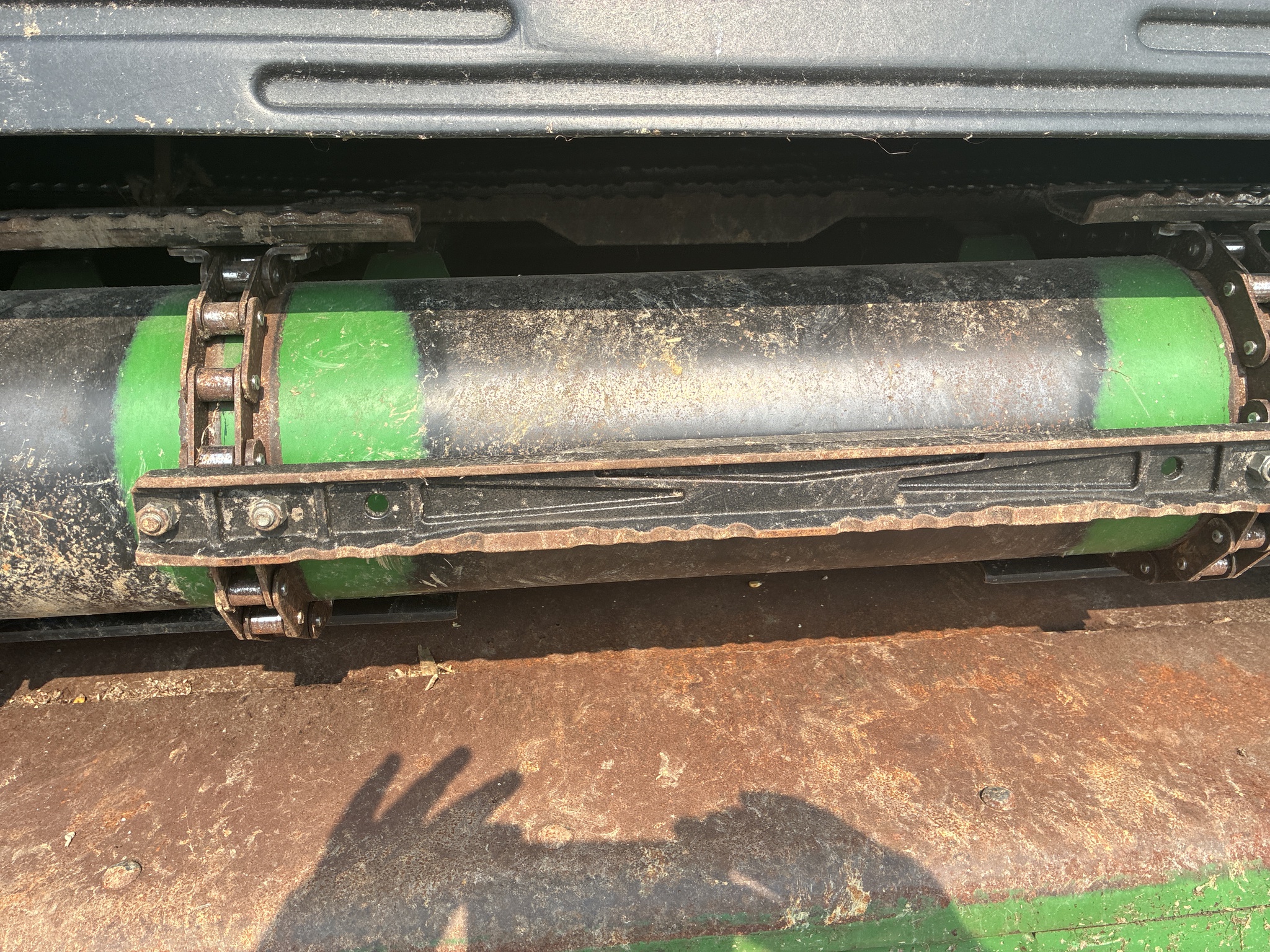 Used 2015 John Deere S680 Combines at Koenig Equipment in Greensburg, IN - PhotoXL19
