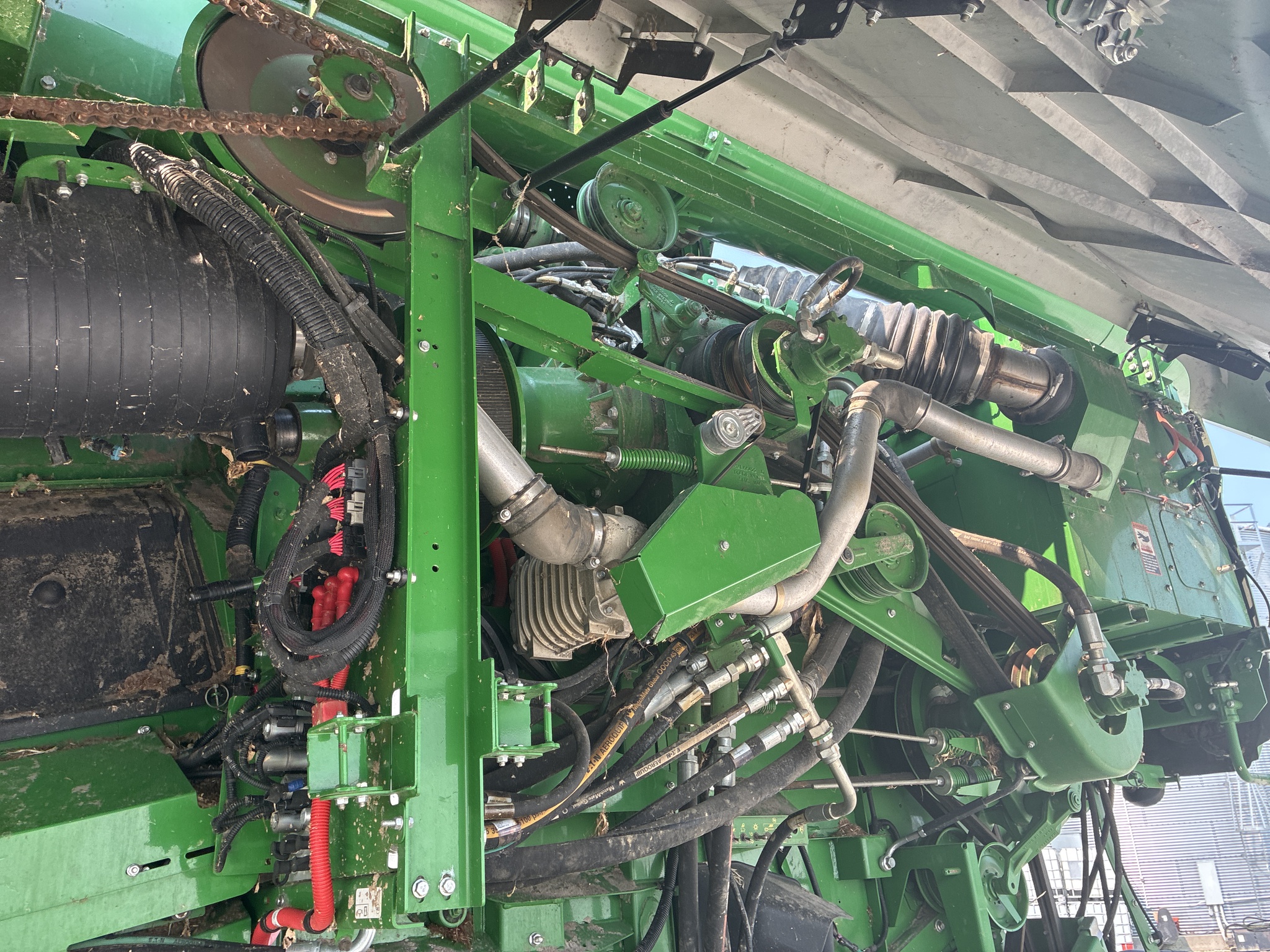 Used 2015 John Deere S680 Combines at Koenig Equipment in Greensburg, IN - PhotoXL23