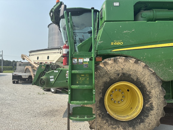 Used 2015 John Deere S680 Combines at Koenig Equipment in Greensburg, IN - Photo10