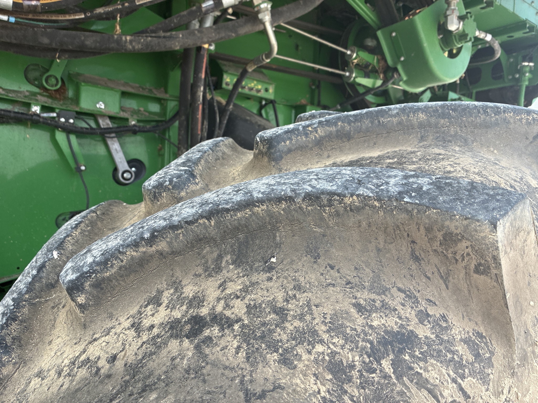 Used 2015 John Deere S680 Combines at Koenig Equipment in Greensburg, IN - PhotoXL11