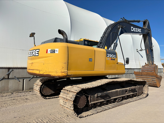 2017 John Deere 290G LC