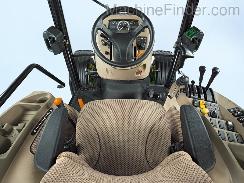 2020 John Deere 4044R Image 5