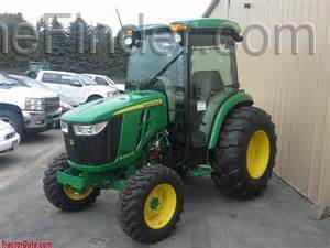 2020 John Deere 4044R Image 2